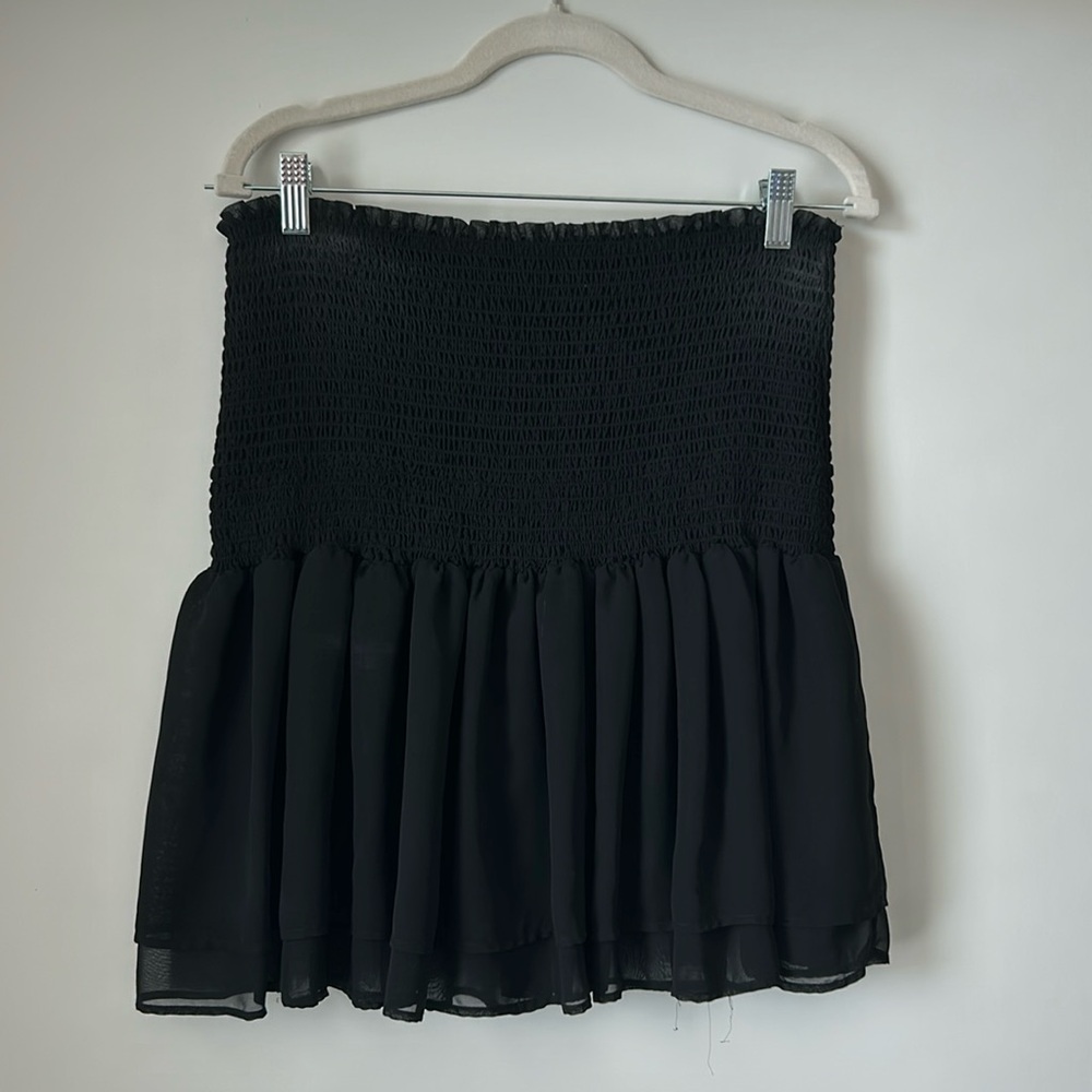 H&M Black ruffled tube top